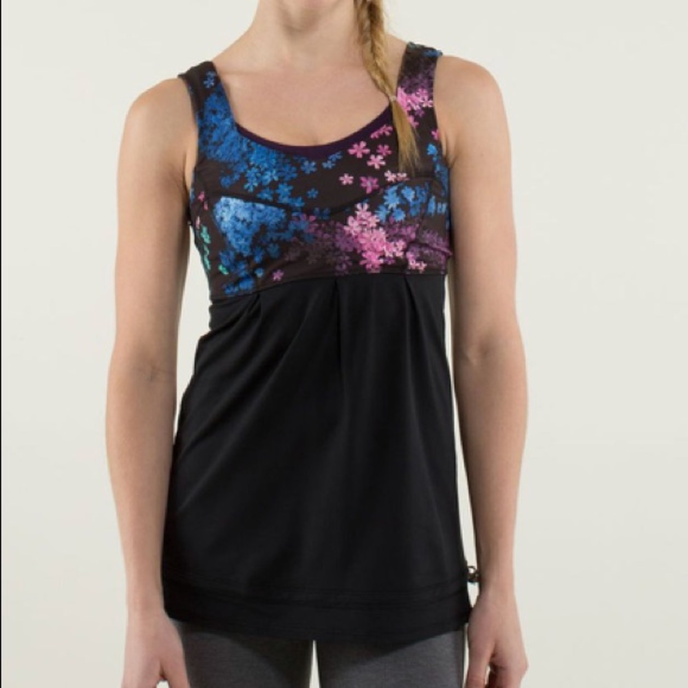 Lululemon Tame Me Tank Size 10 Black Petal Pop